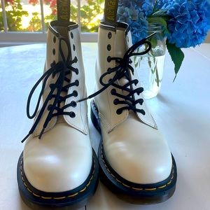 White Dr Martens🤍 1460 Collection